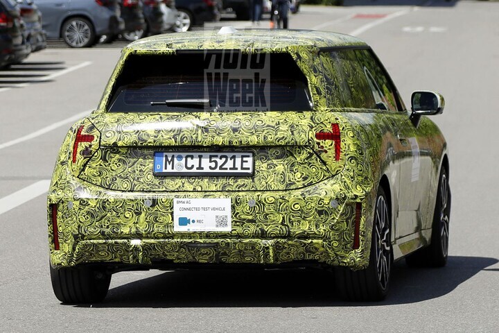 Mini Cooper E JCW spyshots