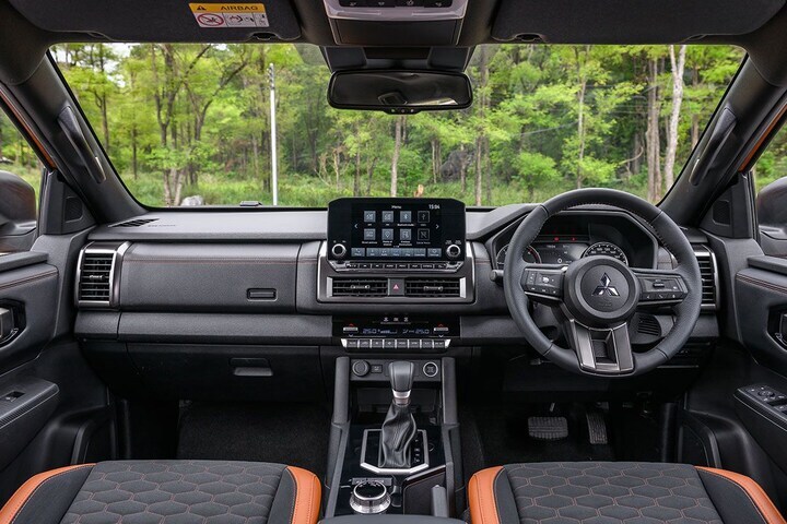 Mitsubishi L200