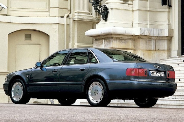 Audi A8 3.7 (D2)