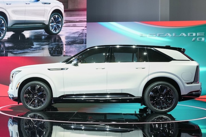 Cadillac Escalade IQ