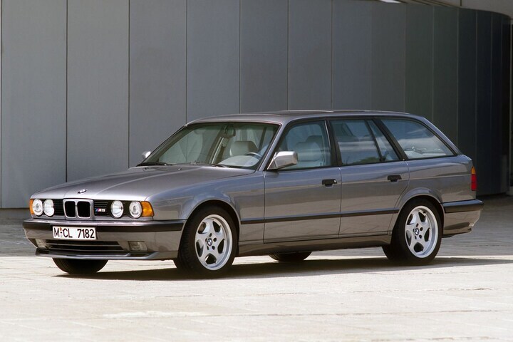 BMW M5 Touring E34