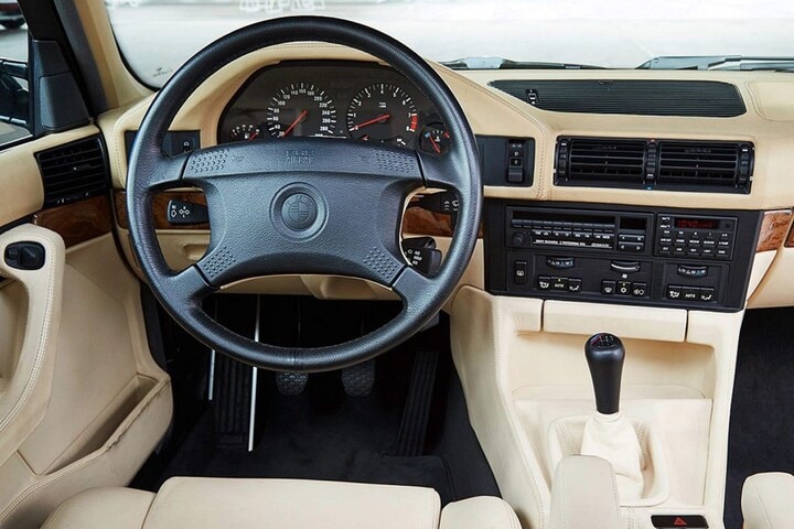 BMW M5 Touring E34
