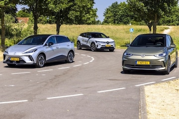 Renault Megane E-Tech vs Volkswagen ID3 vs MG 4