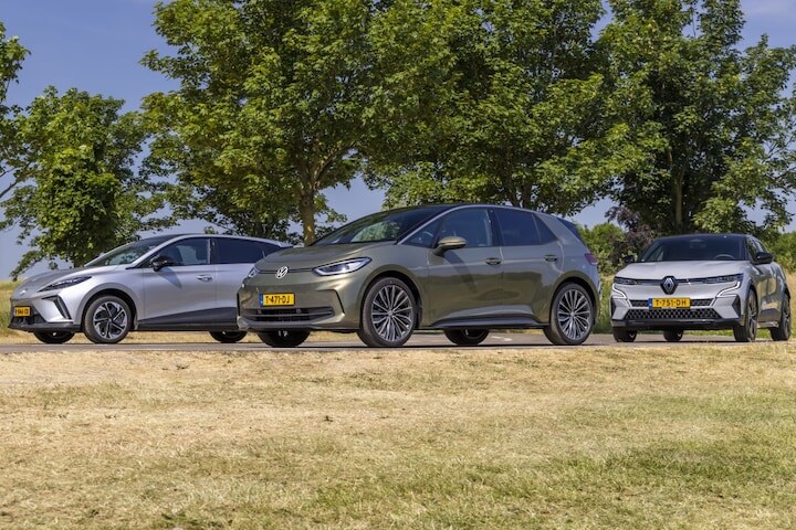 Renault Megane E-Tech vs Volkswagen ID3 vs MG 4