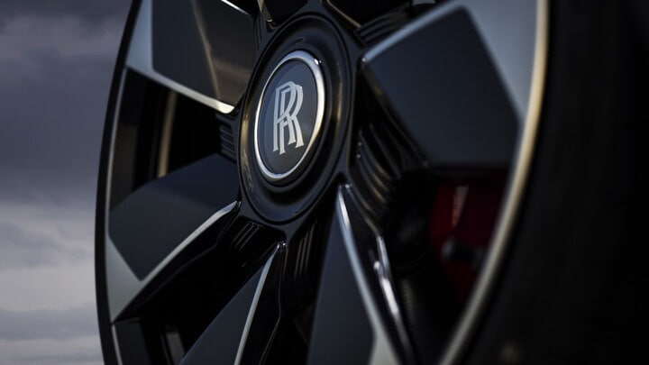 Rolls-Royce La Rose Noire
