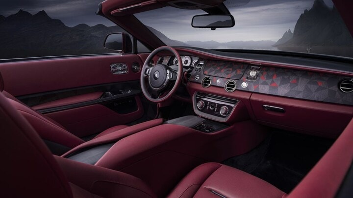 Rolls-Royce La Rose Noire