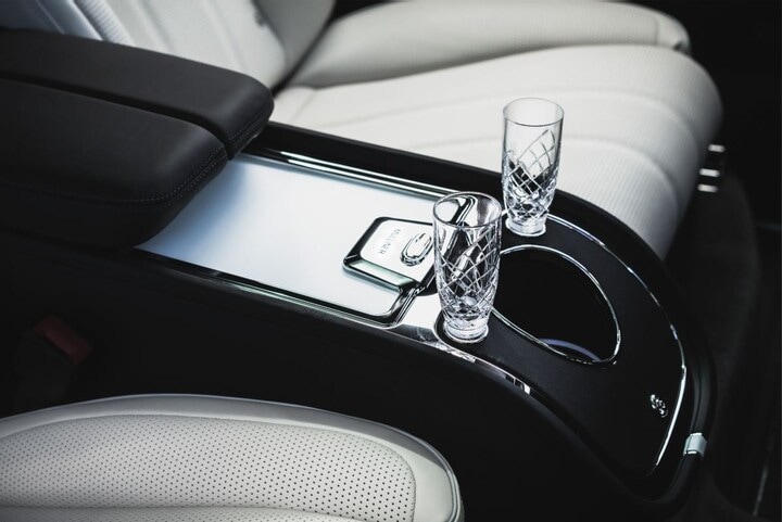 Bentley Bentayga Extended Wheelbase Mulliner