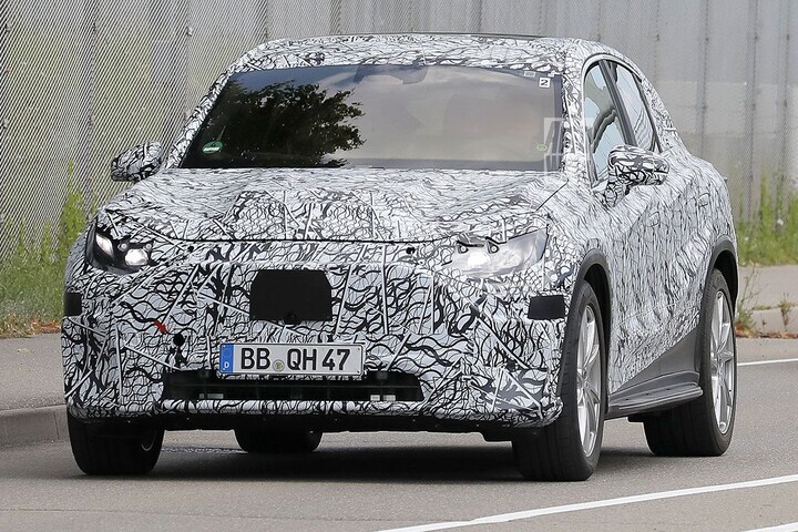 Spyshots Mercedes-Benz EQC