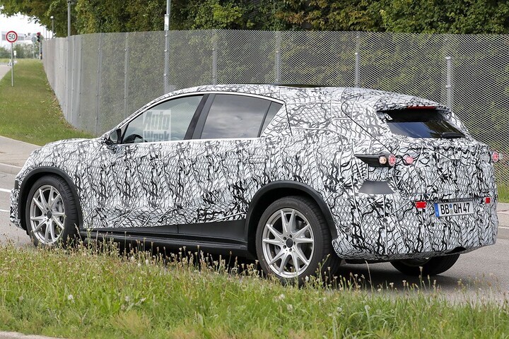 Spyshots Mercedes-Benz EQC