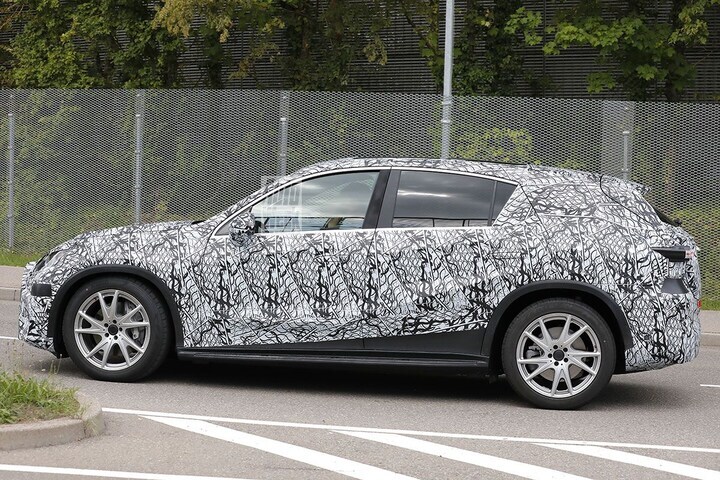 Spyshots Mercedes-Benz EQC