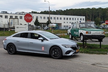 Met de Mercedes EQE 300 van Utrecht naar Polen op een lading
