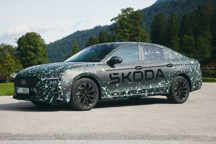 Skoda Superb hatchback