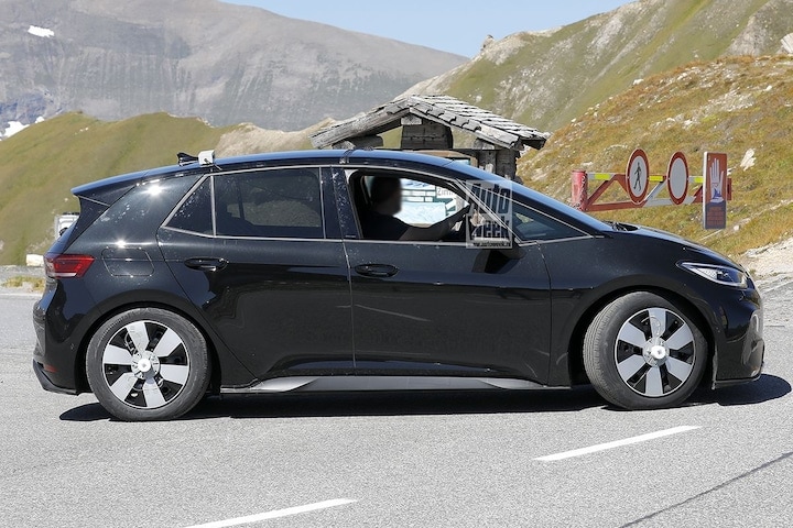 Spyshots Volkswagen ID3 GTX