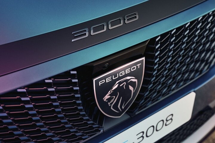 Peugeot e-3008