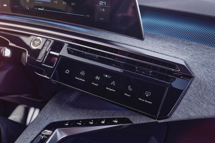 Peugeot e-3008