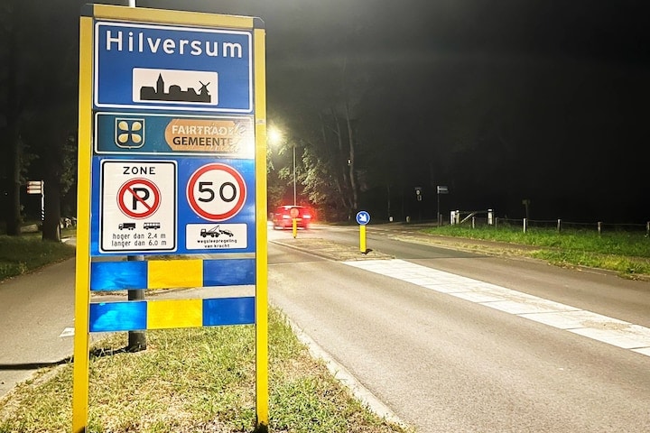 Bebouwde kom bord Skyline Hilversum 