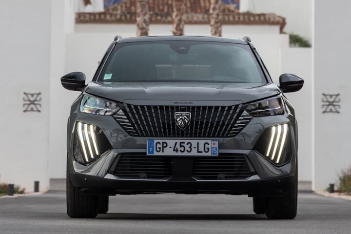 Peugeot e-2008