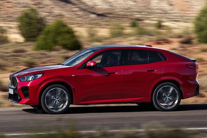 BMW iX2