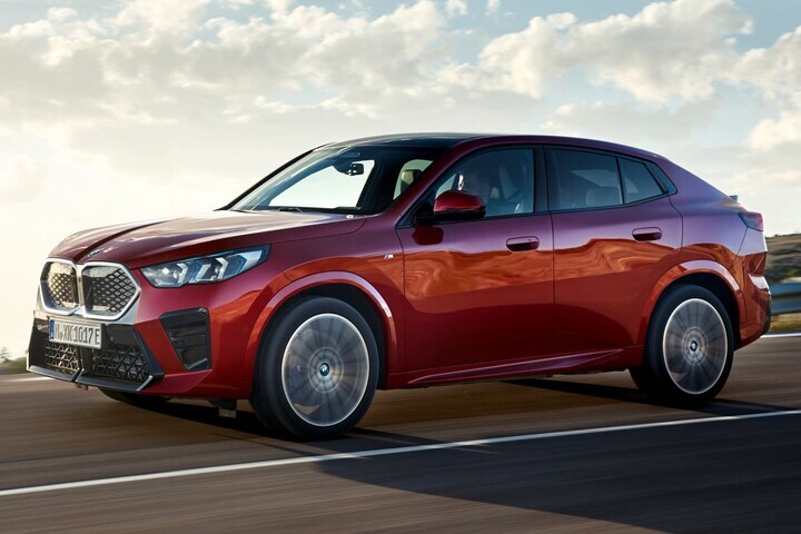 BMW iX2