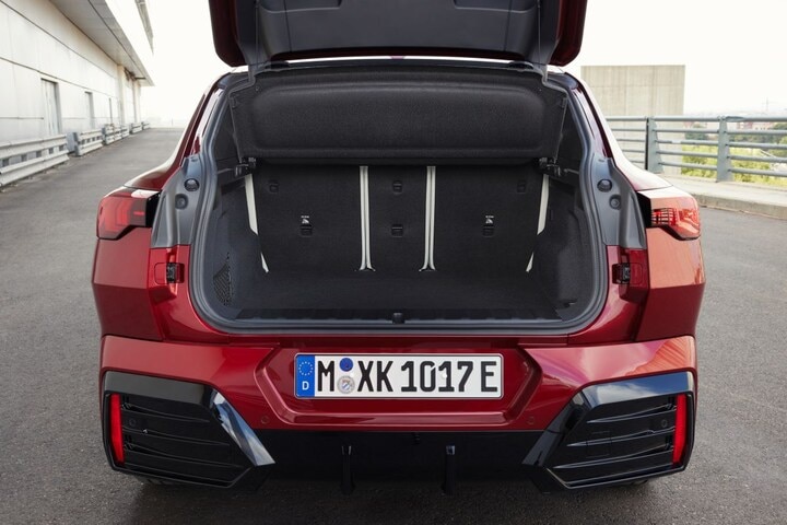 BMW iX2