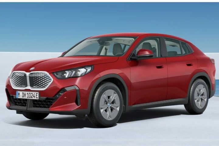 BMW iX2
