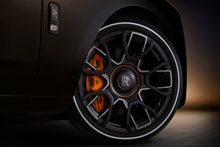 Rolls-Royce Ghost Black Badge Ékleipsis Private Collection