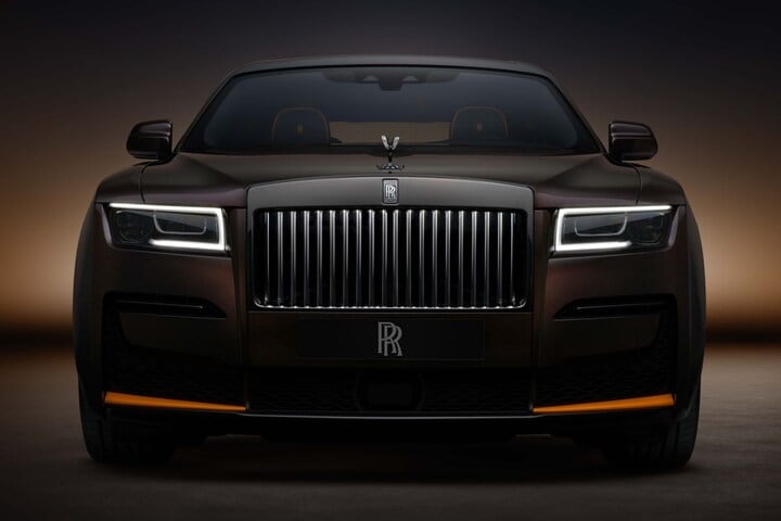 Rolls-Royce Ghost Black Badge Ékleipsis Private Collection