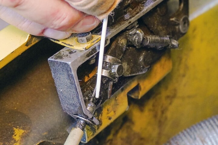Multi-olieën toepassingen - bowdenkabels onderhouden smeren