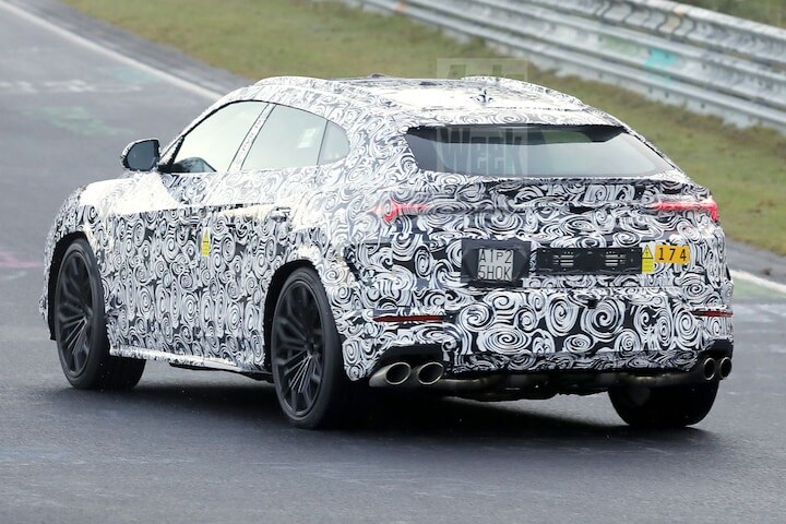 Lamborghini Urus PHEV spyshots