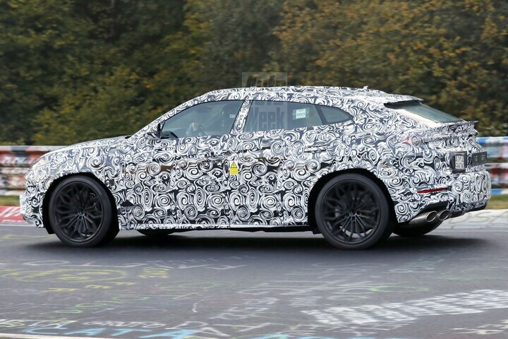 Lamborghini Urus PHEV spyshots