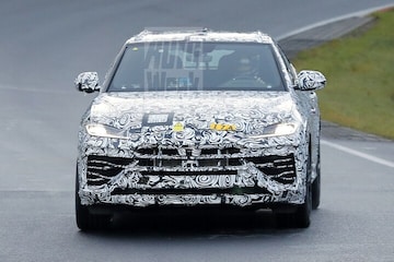 Lamborghini Urus PHEV spyshots