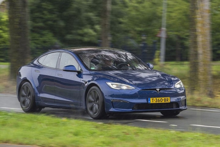 Tesla Model S Long Range (2023)