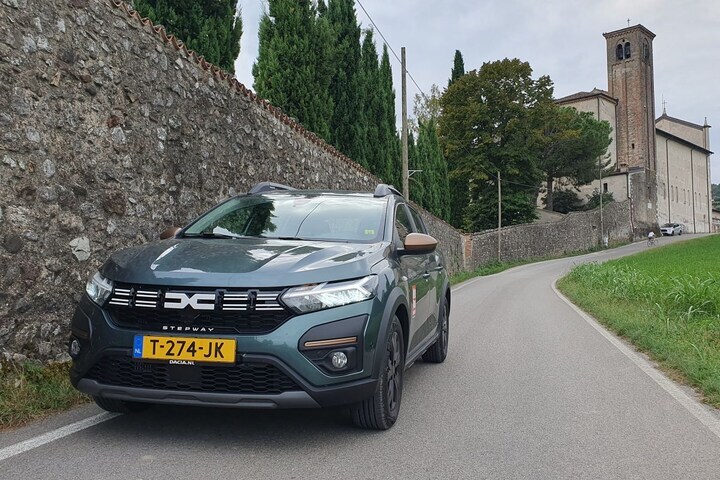 Dacia Sandero (Lars Krijgsman)