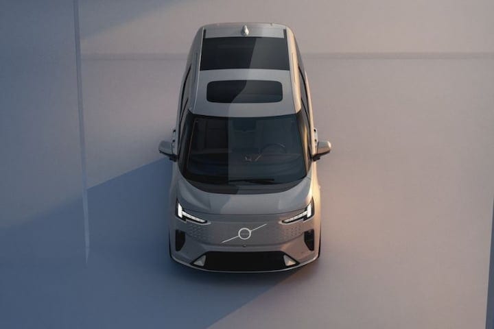 Volvo EM90