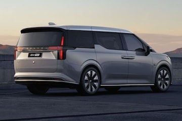 Volvo EM90