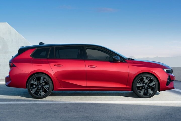 Opel Astra Sports Tourer Electric