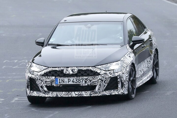 Audi RS3 facelift spyshots