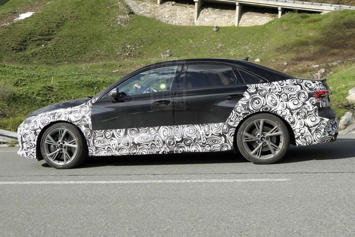 Audi S3 facelift spyshots