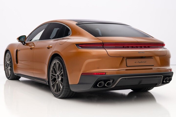 Porsche Panamera 2023