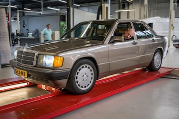 Mercedes-Benz 190E