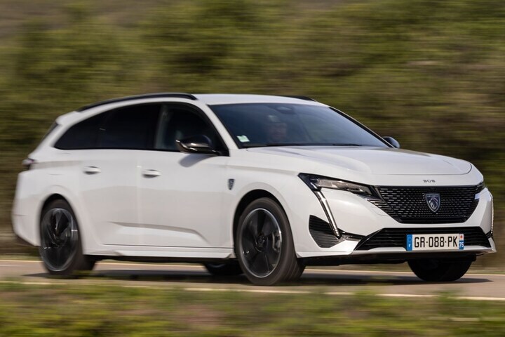Peugeot e-308 SW