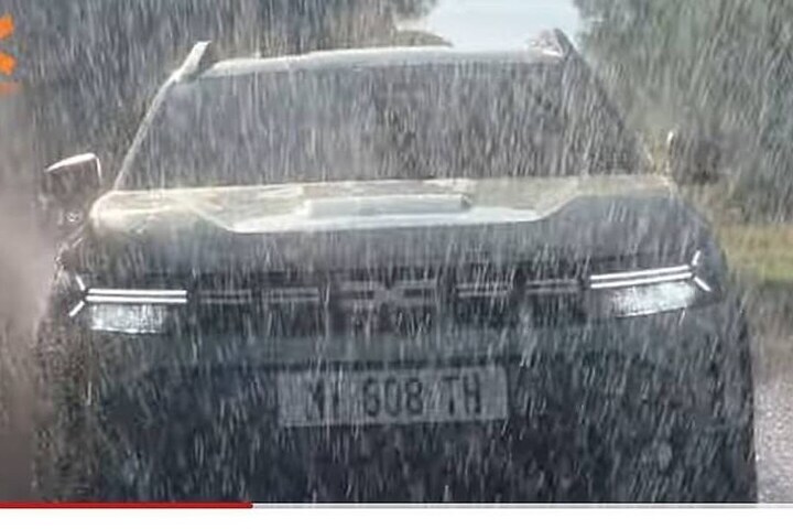 Dacia Duster gelekt
