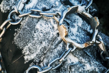 Sneeuwketting roestige schakel Getty