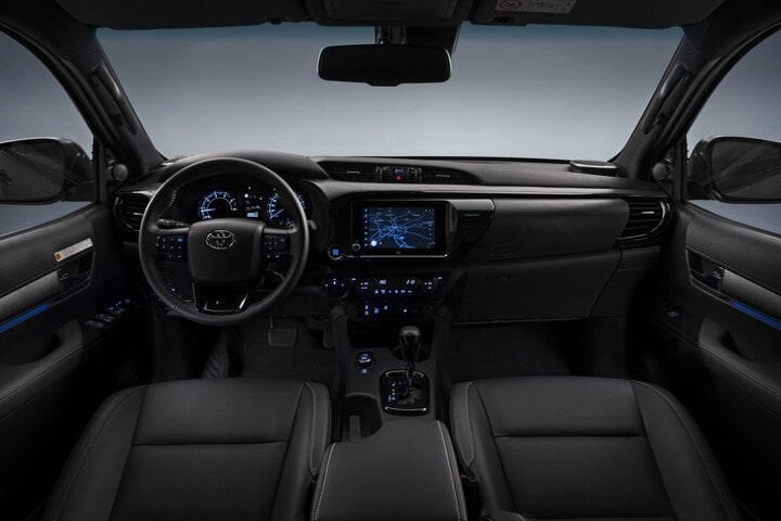 Toyota Hilux Hybrid