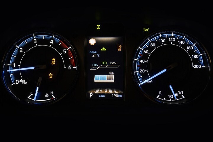 Toyota Hilux Hybrid