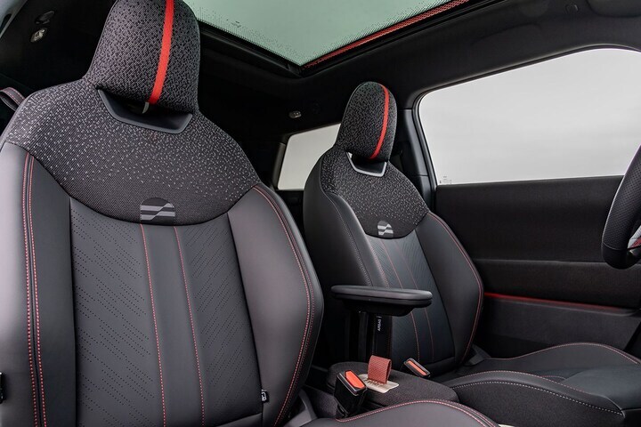 Mini Cooper SE JCW Trim
