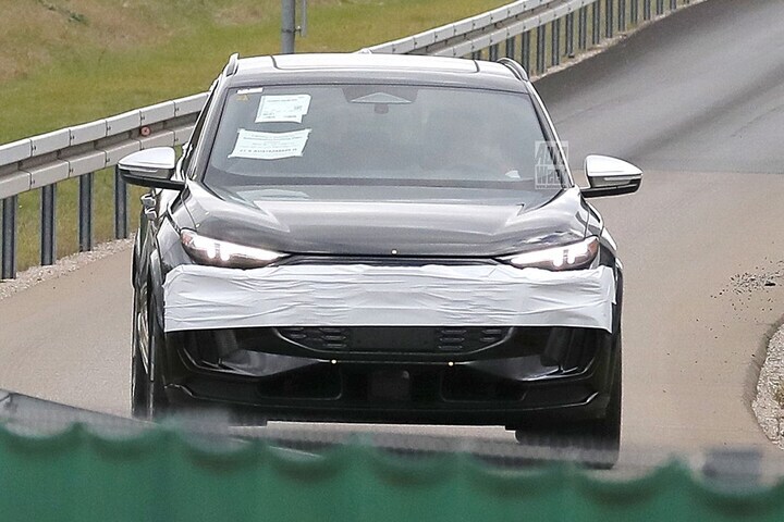 Spyshots Audi Q6 e-tron
