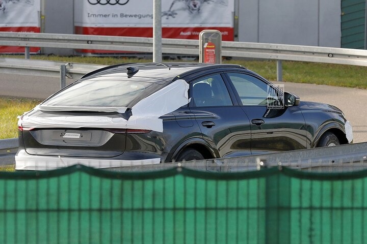 Spyshots Audi Q4 e-tron Sportback