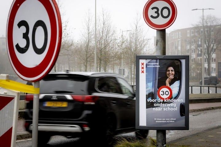 Amsterdam 30 km/h (ANP)