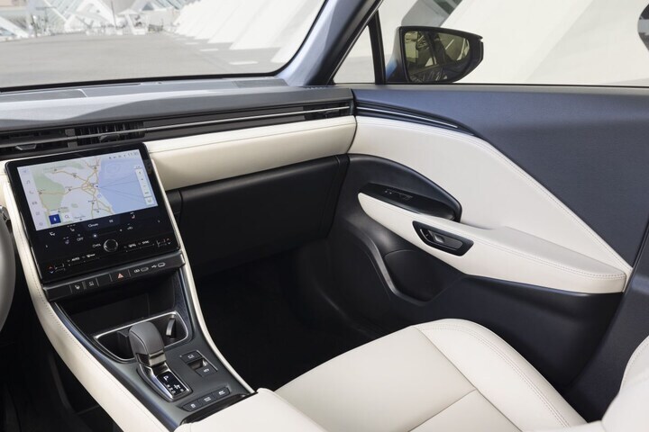 Lexus LBX